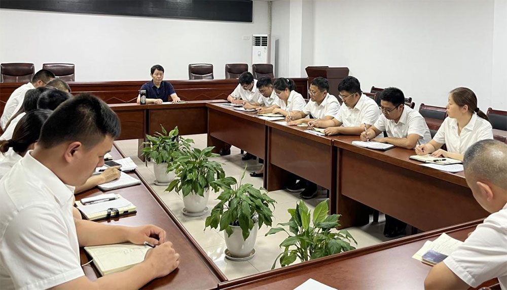 城建投公司召開全體員工大會(huì)暨安全生產(chǎn)、保密工作會(huì)議?