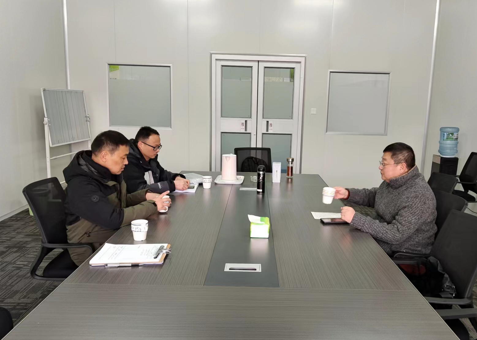 強(qiáng)化安全底線，筑牢安全防線